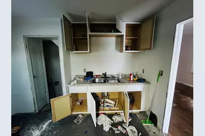 8907 Cloverlawn Street, Detroit, MI 48204 - Photo 37