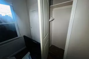 8907 Cloverlawn St, Detroit, MI 48204 - Photo 17