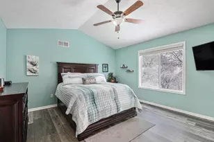 241 Glendale Dr NE, Rockford, MI 49341 - Photo 9