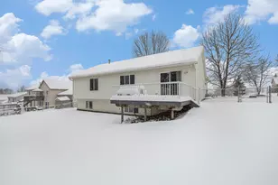 241 Glendale Dr NE, Rockford, MI 49341 - Photo 17