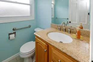 7525 Woodcrest St, Portage, MI 49024 - Photo 9