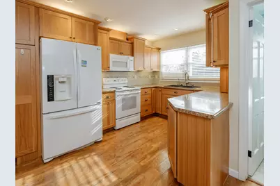 7525 Woodcrest Street, Portage, MI 49024 - Photo 3