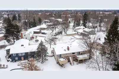 1010 Cherrywood Lane NE, Grand Rapids, MI 49505 - Photo 47