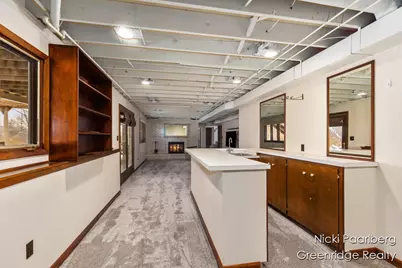 1010 Cherrywood Lane NE, Grand Rapids, MI 49505 - Photo 27