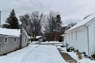 526 Fairyland Ave, Jackson, MI 49202 - Photo 21