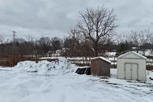 526 Fairyland Ave, Jackson, MI 49202 - Photo 23