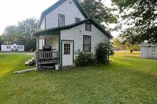 186 N Flynn St, Sandusky, MI 48471 - Photo 3