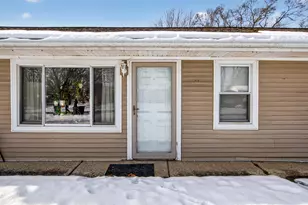 8815 Marlowe Ave, Plymouth, MI 48170 - Photo 3