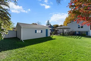 230 Selkirk St, Canton, MI 48187 - Photo 27