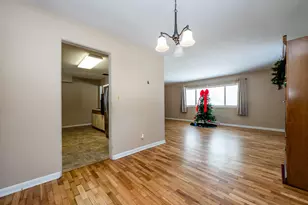 4759 Paw Paw Lake Rd, Coloma, MI 49038 - Photo 9