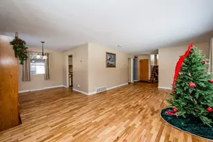 4759 Paw Paw Lake Rd, Coloma, MI 49038 - Photo 7