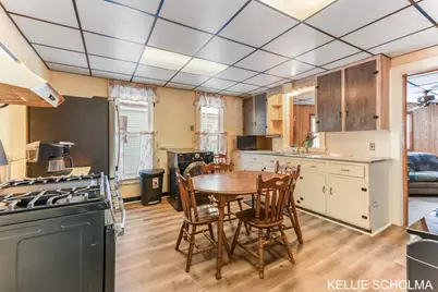 560 Lane Avenue NW, Grand Rapids, MI 49504 - Photo 13
