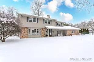 160 Sorrento Dr, Holland, MI 49423 - Photo 3