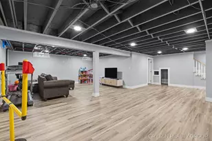 2735 Barfield Dr SE, Grand Rapids, MI 49546 - Photo 29