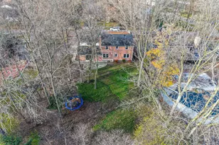 2735 Barfield Dr SE, Grand Rapids, MI 49546 - Photo 35