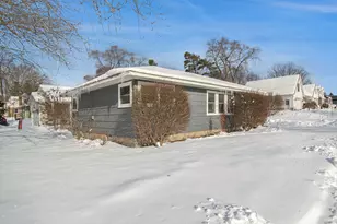 409 South St, Spring Lake, MI 49456 - Photo 1