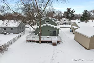 330 Norwood St, Rockford, MI 49341 - Photo 47