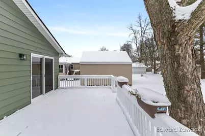 330 Norwood Street, Rockford, MI 49341 - Photo 33