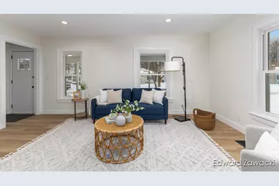 330 Norwood Street, Rockford, MI 49341 - Photo 5