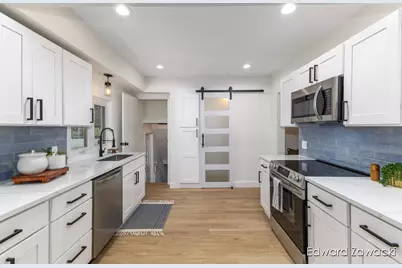 330 Norwood Street, Rockford, MI 49341 - Photo 3