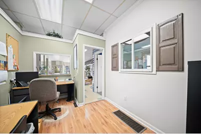 3955 W River Drive NE, Comstock Park, MI 49321 - Photo 17