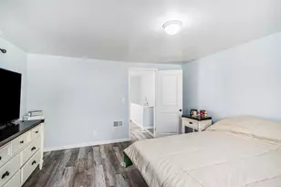 240 Chicago Ave, Kalamazoo, MI 49048 - Photo 9