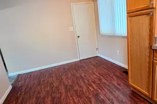 15700 Oakbrook St, Romulus, MI 48174 - Photo 7