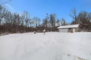 182 40th St, Allegan, MI 49010 - Photo 27