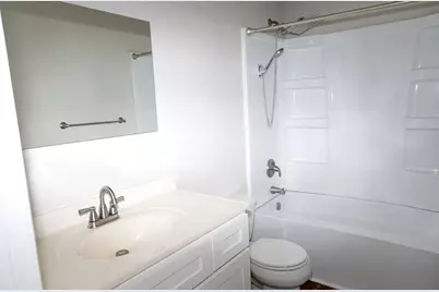 238-240 W Division Street, Sparta, MI 49345 - Photo 5