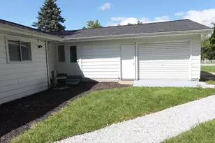 238-240 W Division St, Sparta, MI 49345 - Photo 7