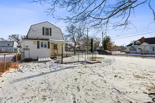 23013 Melrose Ave, Eastpointe, MI 48021 - Photo 25