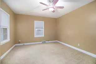 16 N Center St, Bangor, MI 49013 - Photo 15