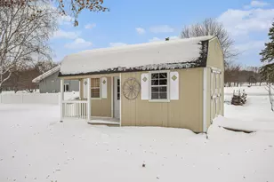 318 Fairway Dr, Coldwater, MI 49036 - Photo 39