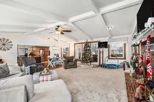 318 Fairway Dr, Coldwater, MI 49036 - Photo 5