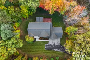 7787 S Gracemoor Ct SE, Alto, MI 49302 - Photo 69