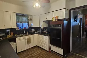 468 Colfax Ave, Benton Harbor, MI 49022 - Photo 5