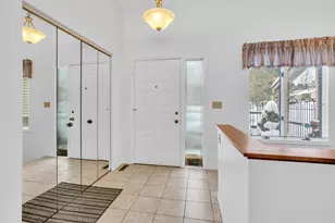 2815 S Wood Dale Dr, Jackson, MI 49203 - Photo 5