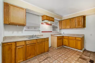 15763 Robson St, Detroit, MI 48227 - Photo 9