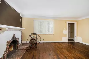 15763 Robson St, Detroit, MI 48227 - Photo 5