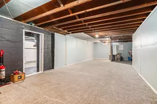 56 Garden Ave N, Battle Creek, MI 49017 - Photo 15