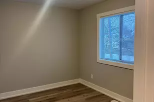 1352 6th St, Muskegon, MI 49441 - Photo 9