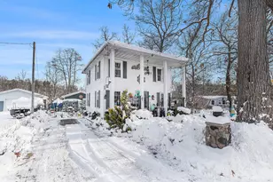 11175 E Shore Dr, Delton, MI 49046 - Photo 3