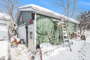 11175 E Shore Dr, Delton, MI 49046 - Photo 15