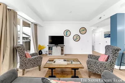 529 Miller Drive #305, Grand Haven, MI 49417 - Photo 17