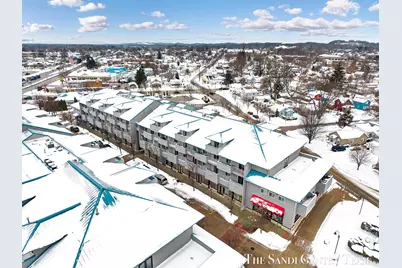 529 Miller Drive #305, Grand Haven, MI 49417 - Photo 5