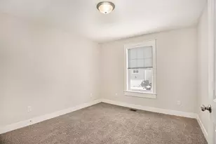 2106 Sherwood Ave, Holland, MI 49423 - Photo 11