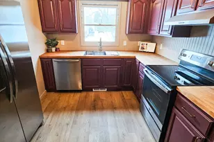 909 Barton St, Otsego, MI 49078 - Photo 11