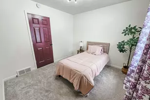 909 Barton St, Otsego, MI 49078 - Photo 27