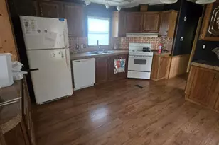 3 Riverview Dr, Saint Louis, MI 48880 - Photo 5