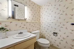 1907 Chevy Chase Blvd, Kalamazoo, MI 49008 - Photo 53